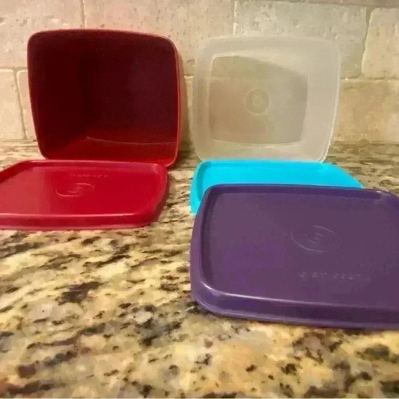 Vintage Tupperware Containers X 2 with Extra Purple Lid - Picture 3 of 3